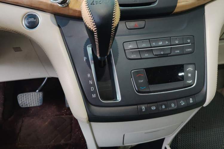 Used Buick GL8 2017 ES 28T Comfort Model China V Standard