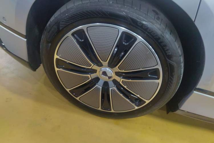 Used Denza Z9GT 2024 630 All-Wheel Drive Max Edition
