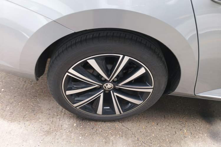 Used Skoda Superb 2023 Facelifted TSI280 DSG Luxury Edition Exterior 5