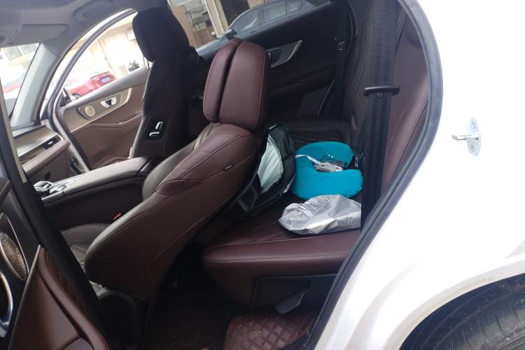 Used Chery Tiggo 8 PRO 2024 Champion Edition 290T Two-Wheel Drive Peak Version 5 Seats
