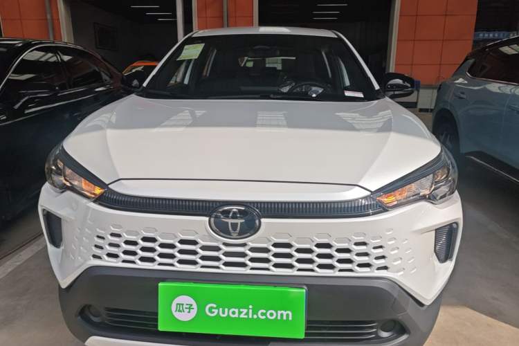 Used Toyota Corolla Cross 2026 Model 2.0L Smart Electric Hybrid Dual-Engine Pioneer Edition
