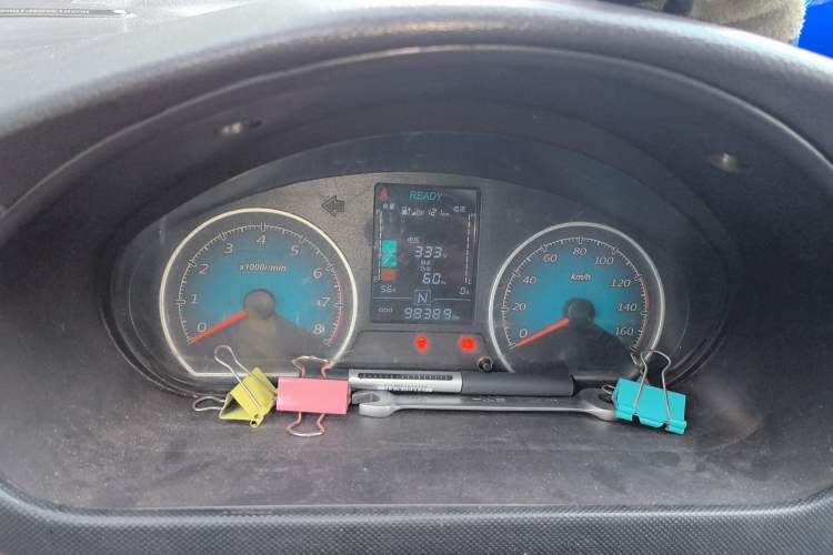 Used Wuling EV50 2022 Affordable Model Anchi with 35.904 kWh