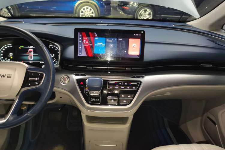 Used Roewe iMAX8 2022 400TGI Celebration Edition