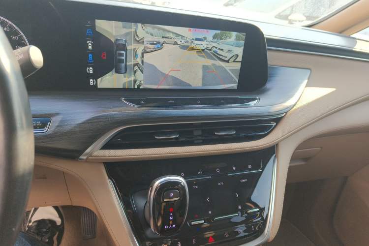 Used Buick GL8 2020 ES Land Cruiser 653T Luxury Model
