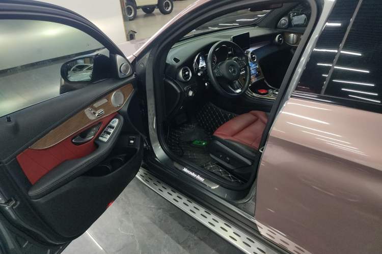 Used Mercedes-Benz GLC Coupe 2019 Facelift GLC 260 4MATIC Coupe SUV