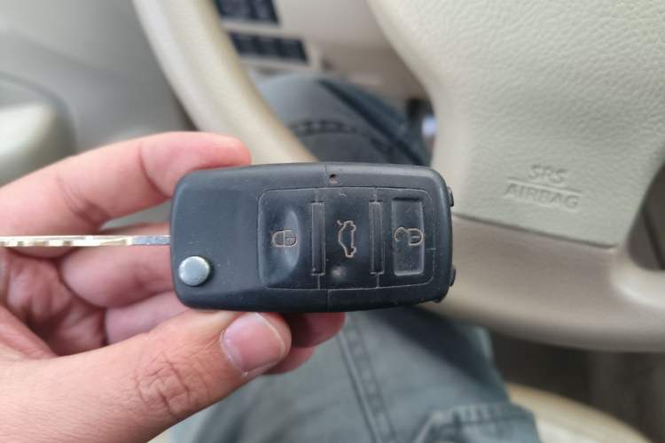 Used Nissan Sylphy 2009 1.6XE Manual Comfort Edition Vehicle Key