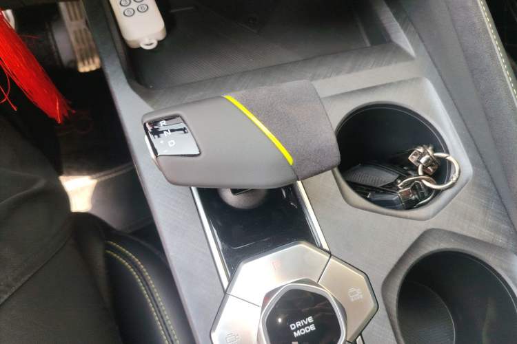 Used CHANGAN UNI-V 2023 1.5T Sport Edition