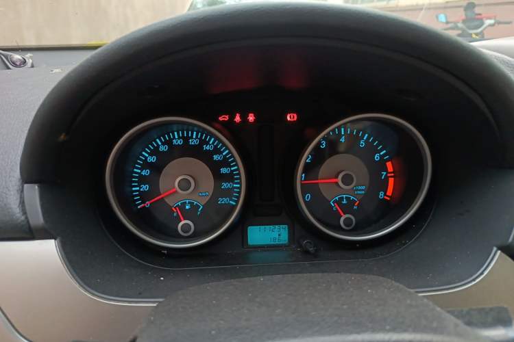 Used Buick Excelle 2013 1.5L Manual Classic Model
