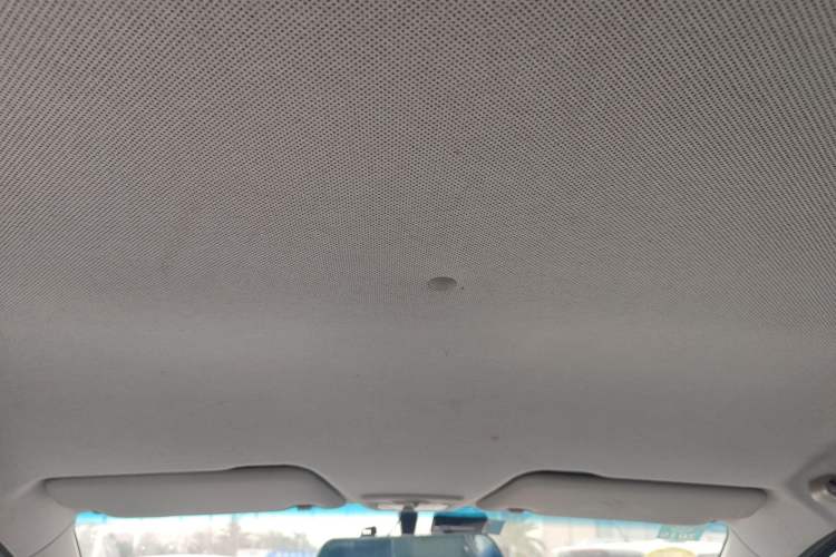 Used Baojun 310 2017 1.5L Automatic Fashion Model Headliner