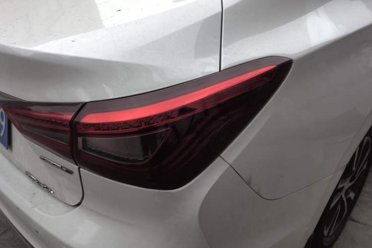 Used CHANGAN Eado 2018 High-Energy Edition 1.6L GDI Automatic Pioneer Model China V Standard