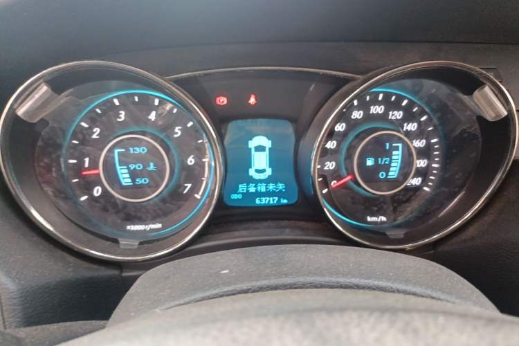 Used BAIC Senova D50 2014 1.5L manual standard version