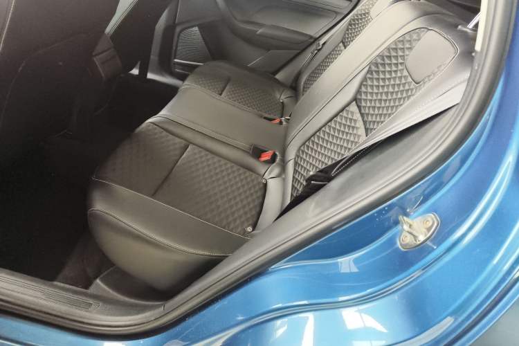 Used Skoda Kamiq 2018 1.5L Automatic Comfort Edition China VI Standard Left Rear Seat