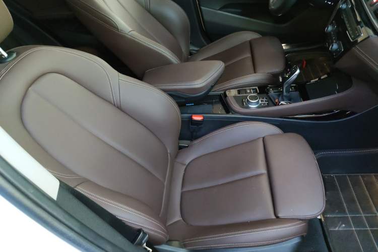 Used BMW X1 2020 xDrive25Li Luxury Edition Right Front Seat