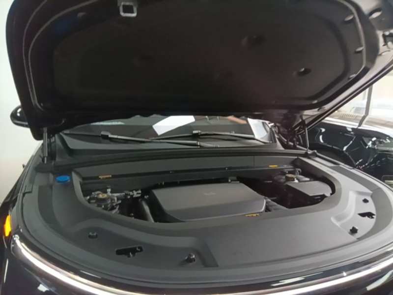 Used Li Auto L8 2024 Max — 19