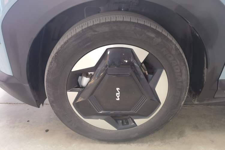 Used Kia EV5 2024 530 Land Exterior 4