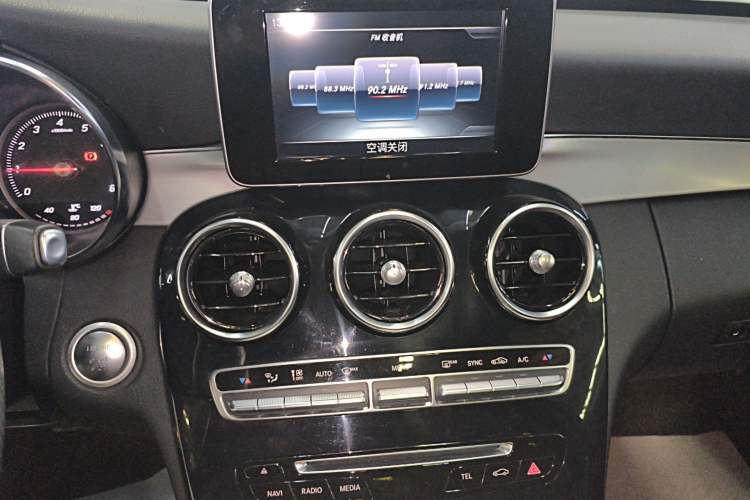 Used Mercedes-Benz C-Class 2017 Restyled C 200 Sport Edition
