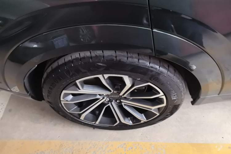 Used Lynk & Co 09 EM-P 2024 2.0TD EM-P Four-Wheel Drive ULTRA Six-Seater