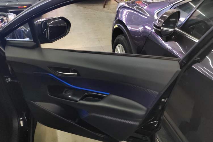 Used Toyota C-HR 2018 2.0L Leading Edition China VI