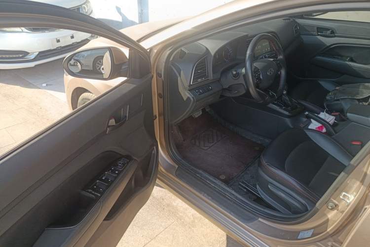Used Hyundai Elantra (6th Generation / Lingdong) 2018 1.4T Dual-Clutch Xuan Dong · Dynamic Edition Driver Seat