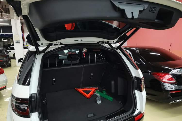 Used Land Rover Discovery Sport 2020 249 PS R-Dynamic Performance Edition