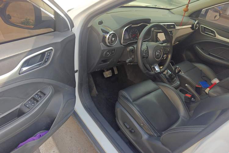 Used MG ZS 2018 1.5L Automatic Luxury Edition China V Standard
