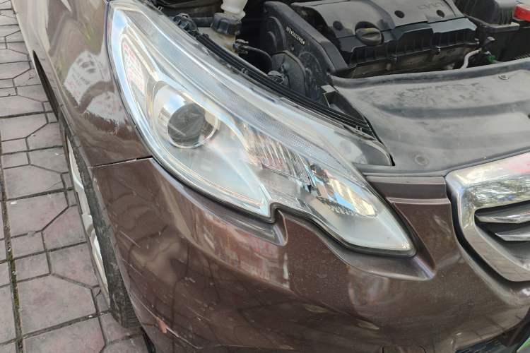 Used Peugeot 2008 2014 1.6L Manual Fashion Edition
