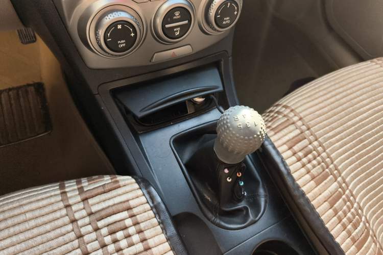 Used Bestune B50 2012 1.6L manual fashion version