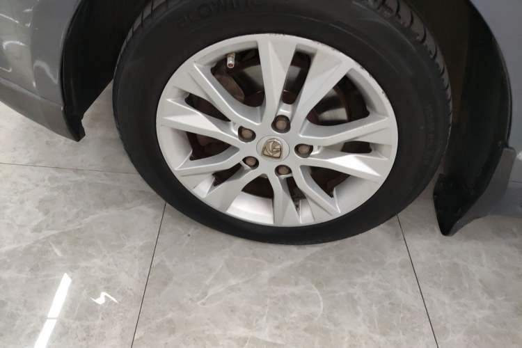 Used Baojun 730 2014 1.5L Manual Luxury Navigation ESP Version 7 Seats