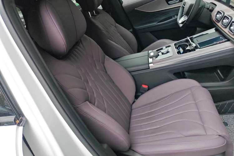 Used Chery Tiggo 9 2025 2.0T Automatic Two-Wheel Drive Luxury Edition 5 Seats