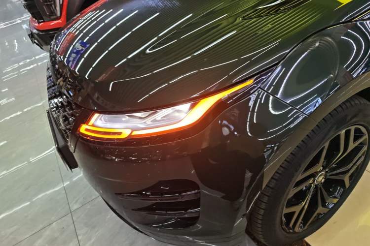 Used Land Rover Range Rover Evoque 2022 Range Rover L 249 PS R-Dynamic HSE Luxury Edition
