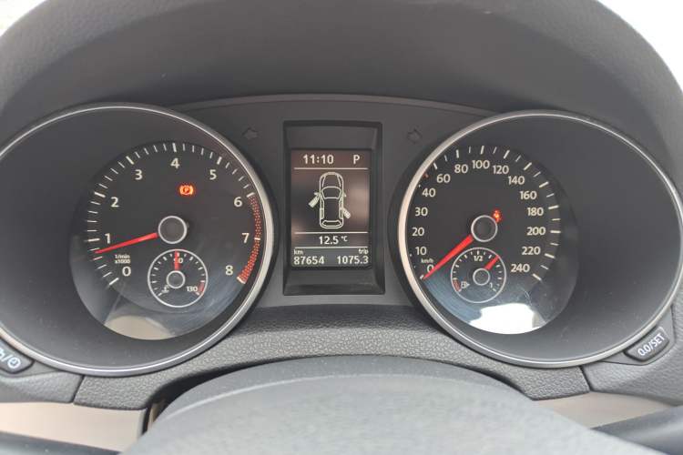 Used Volkswagen Golf 2012 1.4TSI Automatic Luxury Edition
