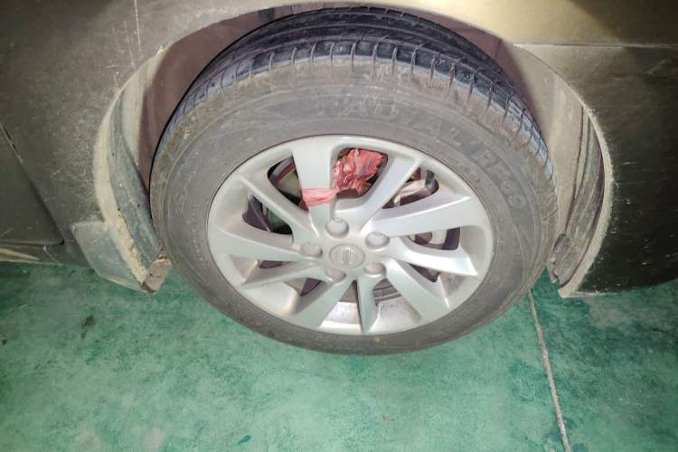 Used Nissan Sylphy 2014 1.6XV CVT Deluxe Edition Right Front Wheel Hub