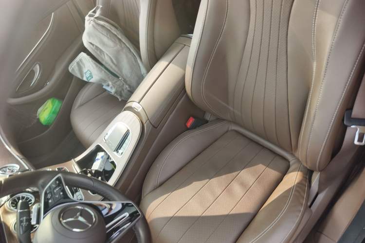 Used Mercedes-Benz E-Class 2022 Revised Version E 300 L Fashion Edition Left Front Seat