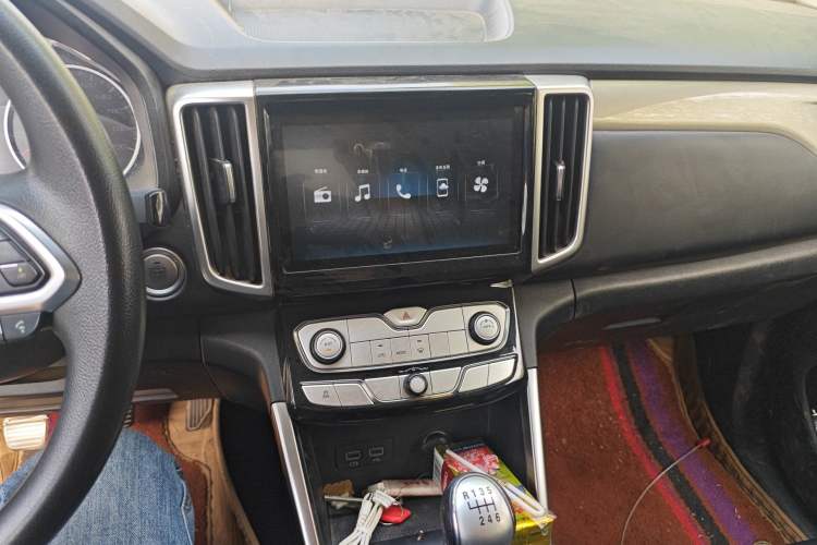 Used Great Wall Poer 2019 2.0T Commercial Version Manual Diesel 4x4 Elite Long-Box GW4D20M Audio And AC Panel