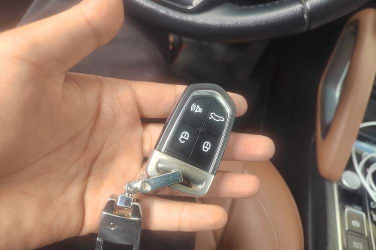 Used BORGWARD BX7 2018 28T Front-Wheel Drive Quality Enjoyment Version 5 Seats China VI Emission Standard
