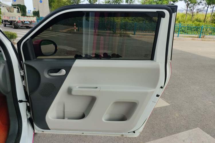 Used Changan Lumin 2022 210km Sweet Edition