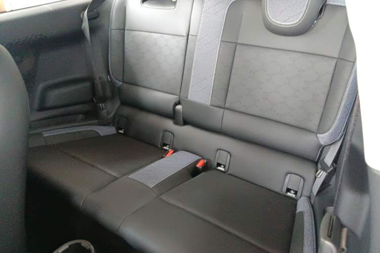 Used MINI Electric COOPER 2024 452km COOPER SE Artist
