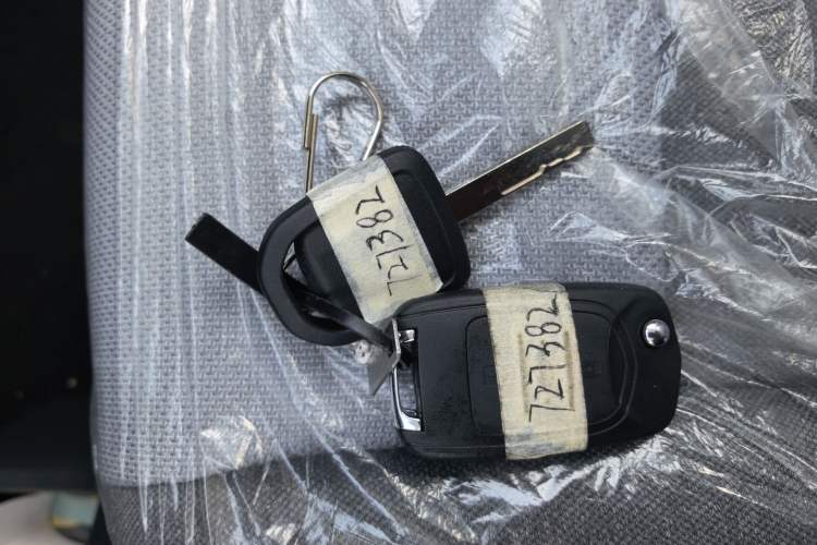 Used Wuling Zhiguang New Energy 2025 Model 305km Ambitious Edition Vehicle Key