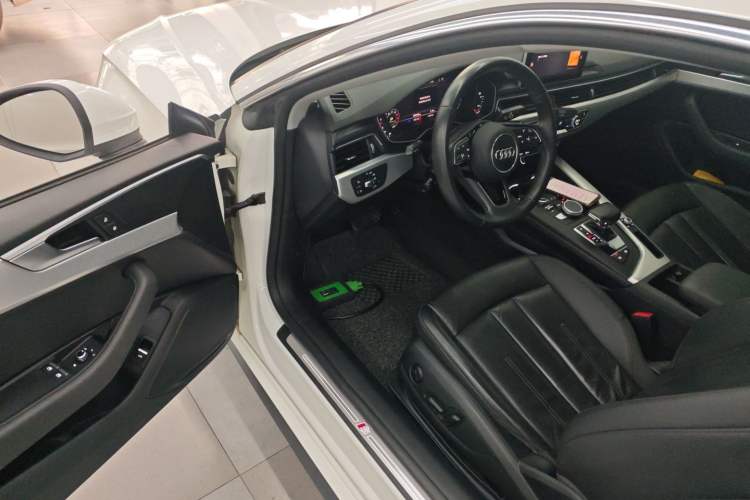 Used Audi A5 2020 Coupe 40 TFSI Fashion Edition China VI Emission Standard