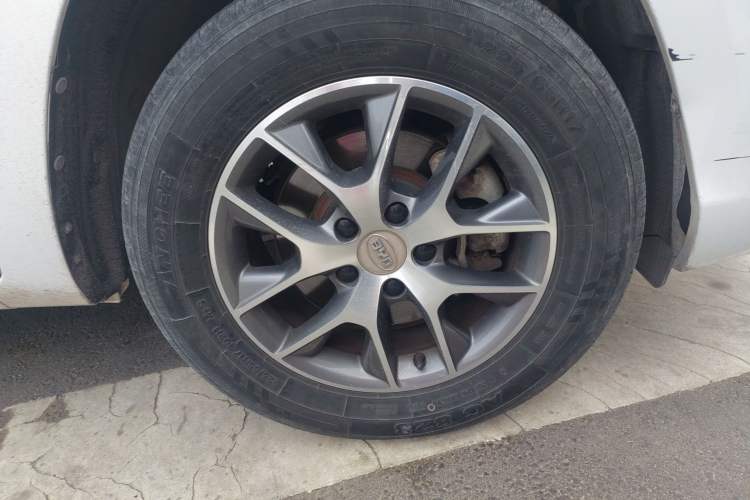 Used BYD Song 2016 1.5TI Manual Luxury Model
