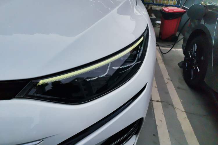 Used Denza N8 2023 Four-Wheel Drive Ultra-Hybrid Flagship Seven-Seater Version