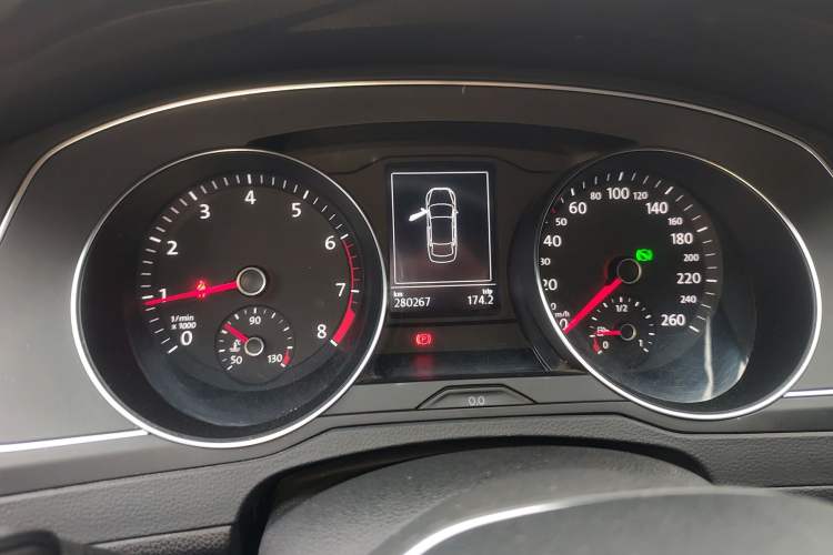 Used Volkswagen Magotan 2020 280TSI DSG Comfort Edition Instrument Cluster