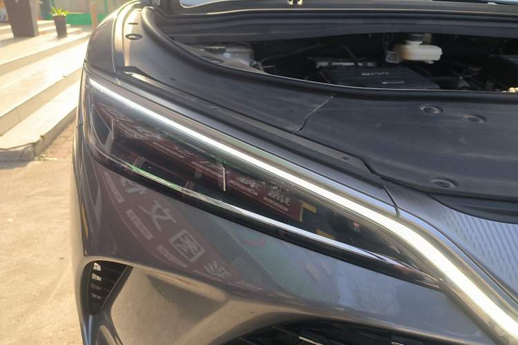 Used BYD Song L DM-i 2024 112 km Leading Edition
