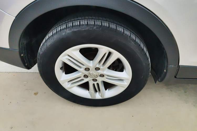 Used GAC Trumpchi GS5 2014 2.0L Automatic Two-Wheel Drive Deluxe Edition Right Rear Wheel Hub