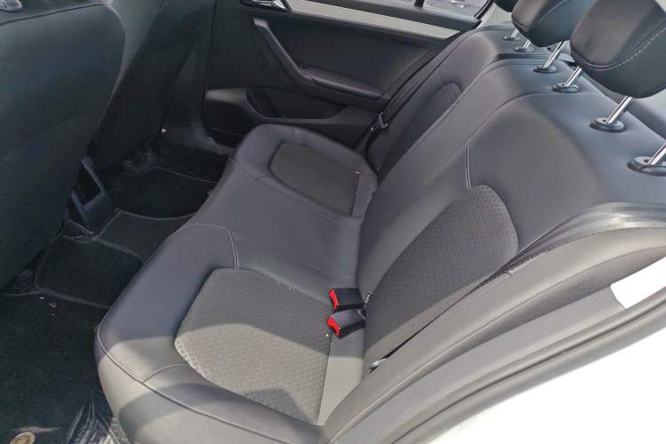 Used Jetta VA3 2019 1.5L Automatic Enjoyment Edition Left Rear Seat