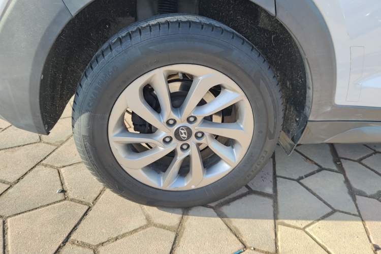 Used Hyundai Tucson 2018 1.6T Dual-Clutch Two-Wheel Drive 15th Anniversary Special Edition