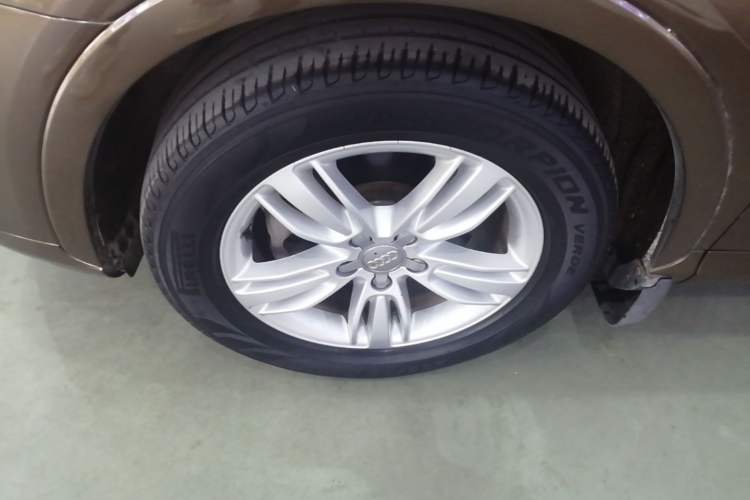 Used Audi Q3 2015 30 TFSI Comfort Model
