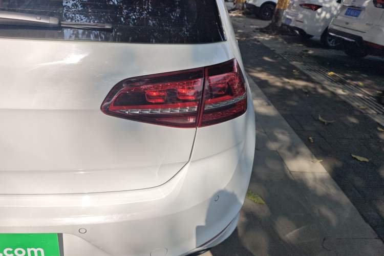 Used Volkswagen Golf 2016 1.4TSI Automatic R-Line