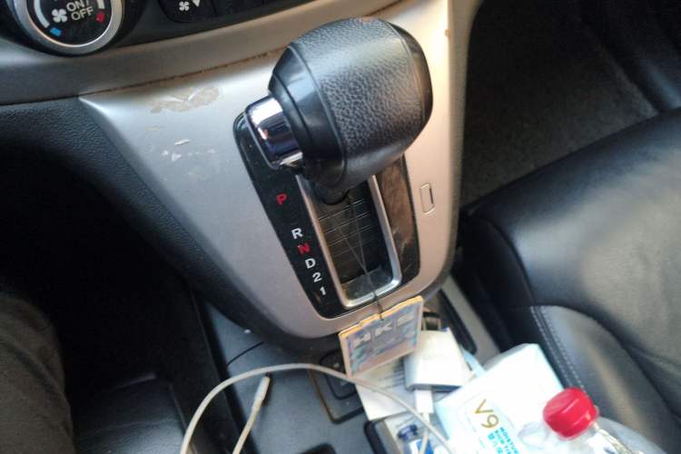 Used Honda CR-V 2013 2.4L four-wheel drive luxury version Gear Lever