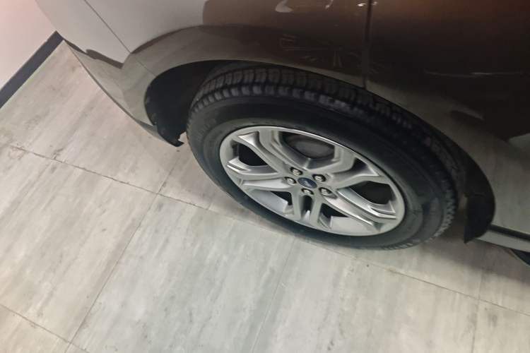 Used Ford Edge 2018 EcoBoost 245 Two-Wheel-Drive Titanium 7-Seater China VI Standard